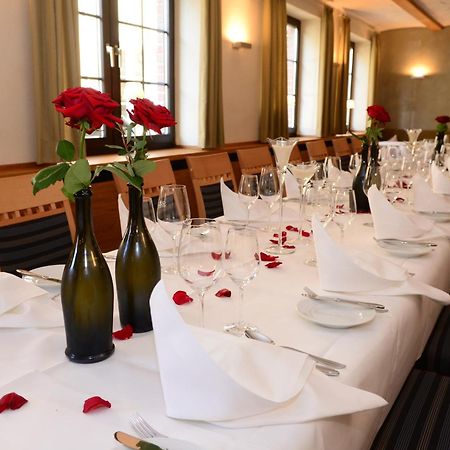 Hotel Zum Braunen Hirschen Бад Дрибург Екстериор снимка